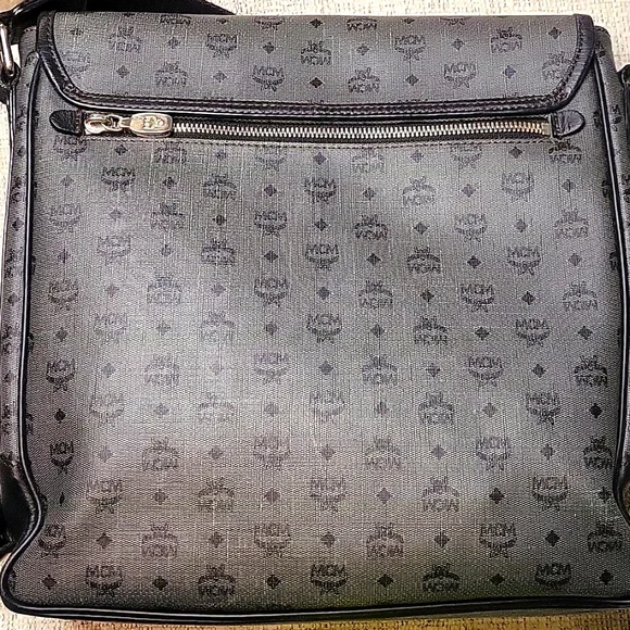 MCM Messenger Bag - Picture 5 of 12